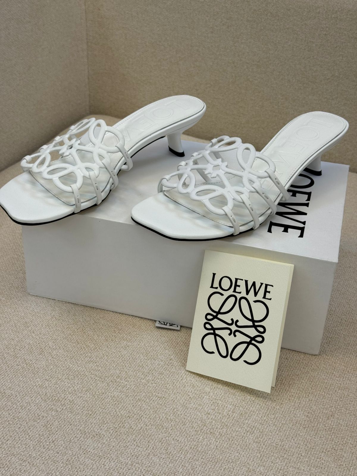 New Summer Hollowed Out Flat Sandals for Women Indoor Roman Shoes Slipper Fashionable Casual Sandals Outdoor Wear